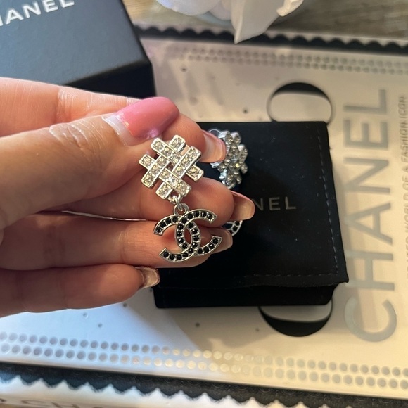 CHANEL Hashtag 19 and CC Crystal Drop Earrings - Picture 3 of 8